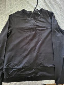 Lululemon Women's Pullover Size 6