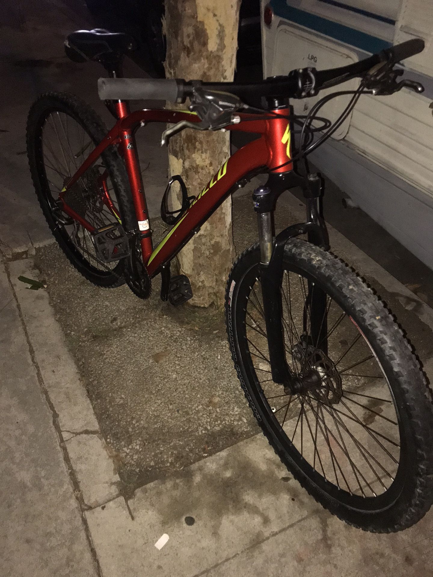 XL, SPECIALIZED ROCKHOPPER