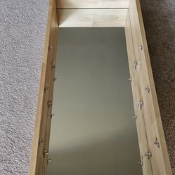 Glass Shelf W Mirror Background 