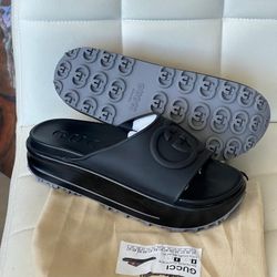 Gucci .Men Slides 