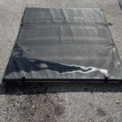 Truck bed cover