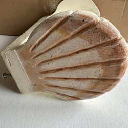 Wooden handmade seashell toilet paper holder