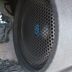 Rockville rtb12a 12in subwoofer with 600 watt amp attached to it !!!