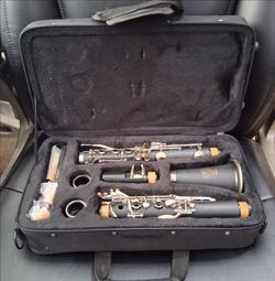 Clarinet with Hard Case and Accessories
