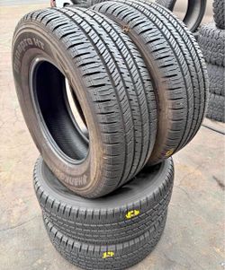 245/60/18 vendo set de Tires con 70% de vid alas 4