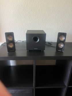 Insignia 2.1 speaker system w/ Bluetooth