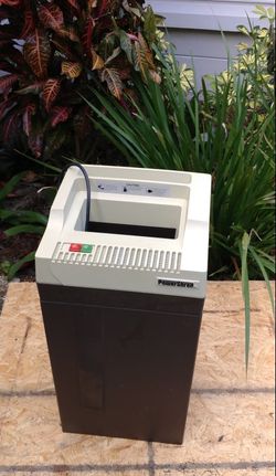 Paper shredder