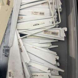 Shelf track 12 Inc White