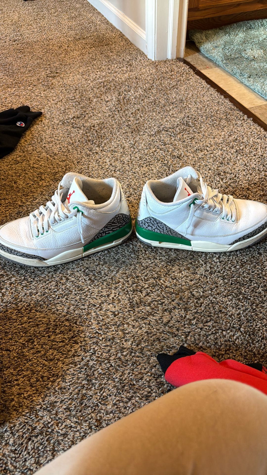 Jordan 3 Lucky Green  Size 9