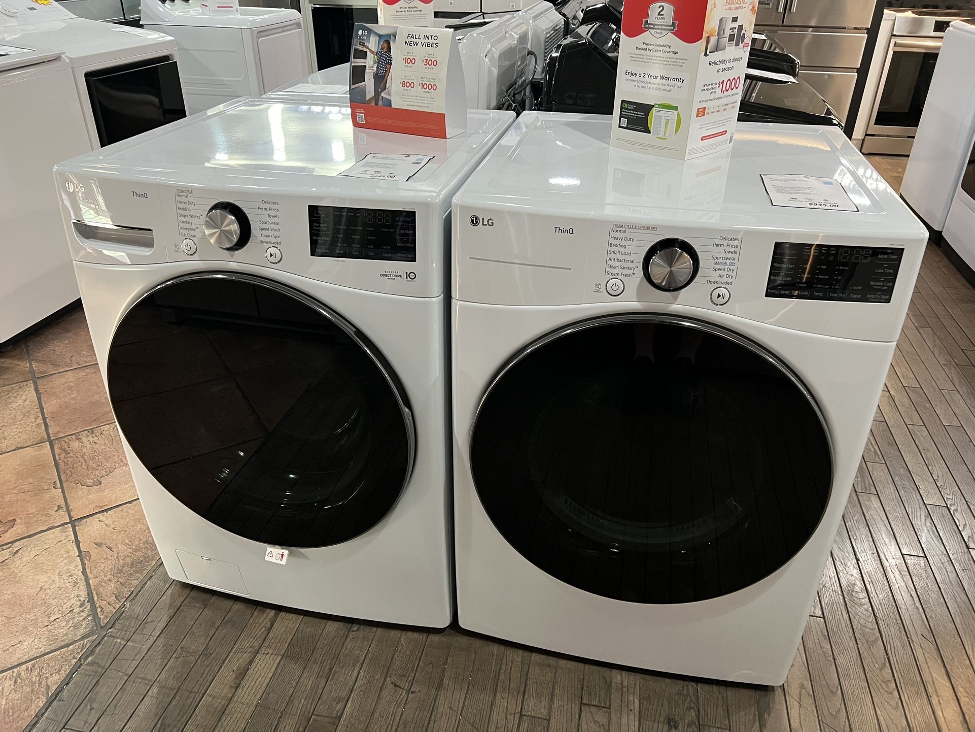 LG 5.0cu.ft washer and GAS dryer - 🔥HOT ITEM🔥