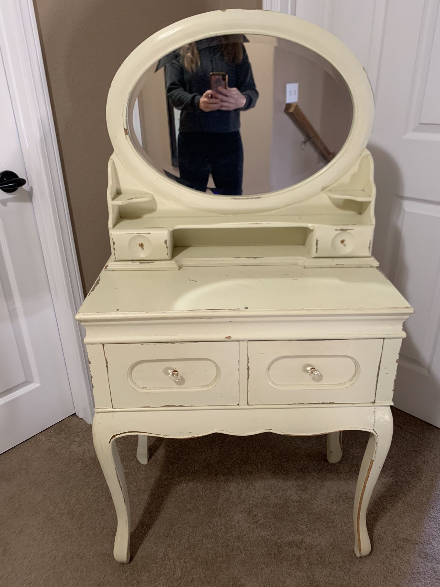 Mint Green Vanity for Sale in Quartz Hill, CA OfferUp