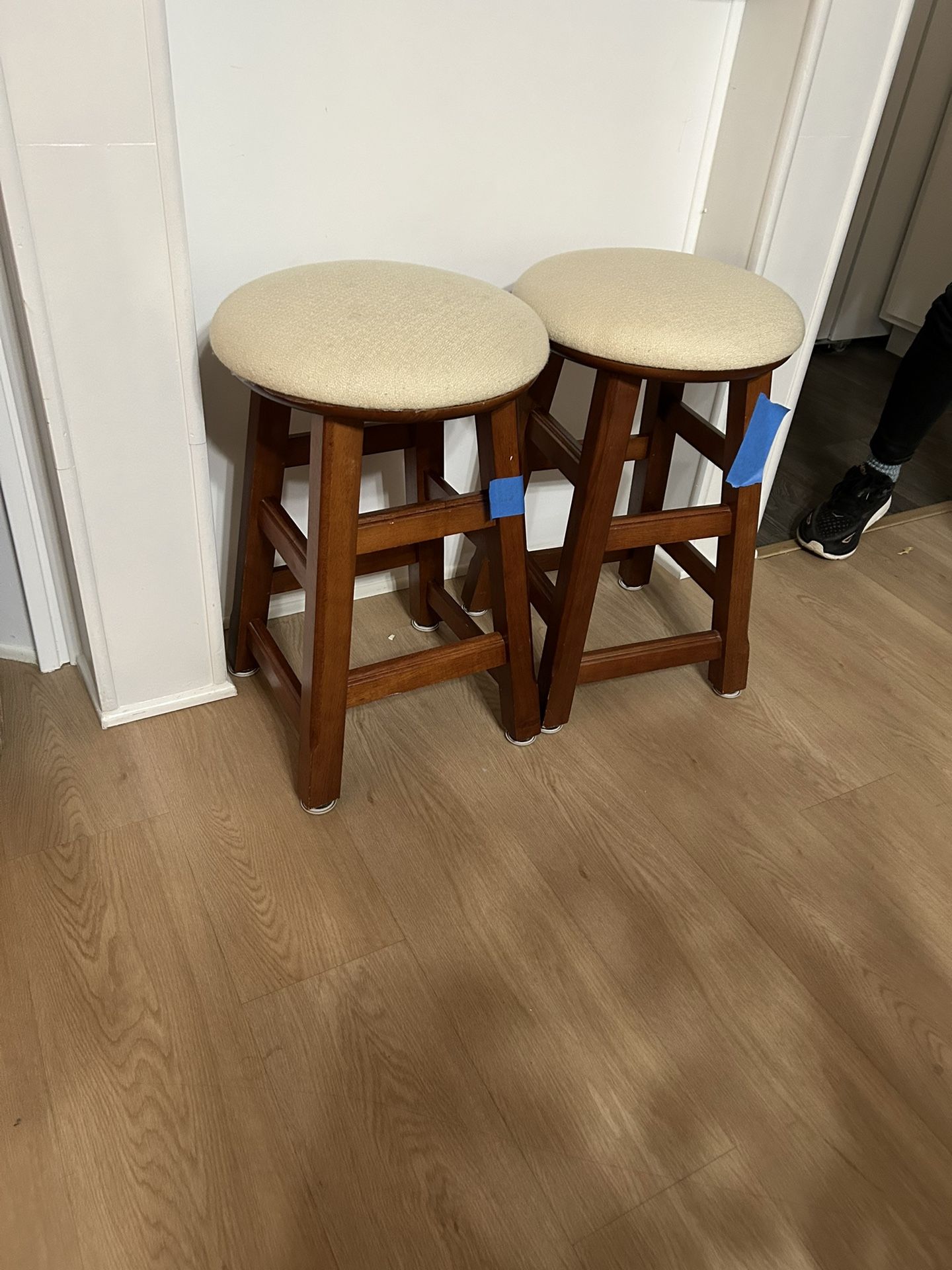 Bar Stools 