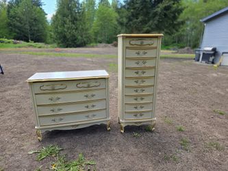 1970's Vintage French Provincial Ivory & Gold Four Drawer Dresser And Vintage Lingerie Chest of Drawers, by Sears for Sale in Stanwood, WA - OfferUp 1970's Vintage French Provincial Ivory & Gold Four Drawer Dresser And Vintage Lingerie Chest of Drawers, by Sears for Sale in Stanwood, WA - OfferUp