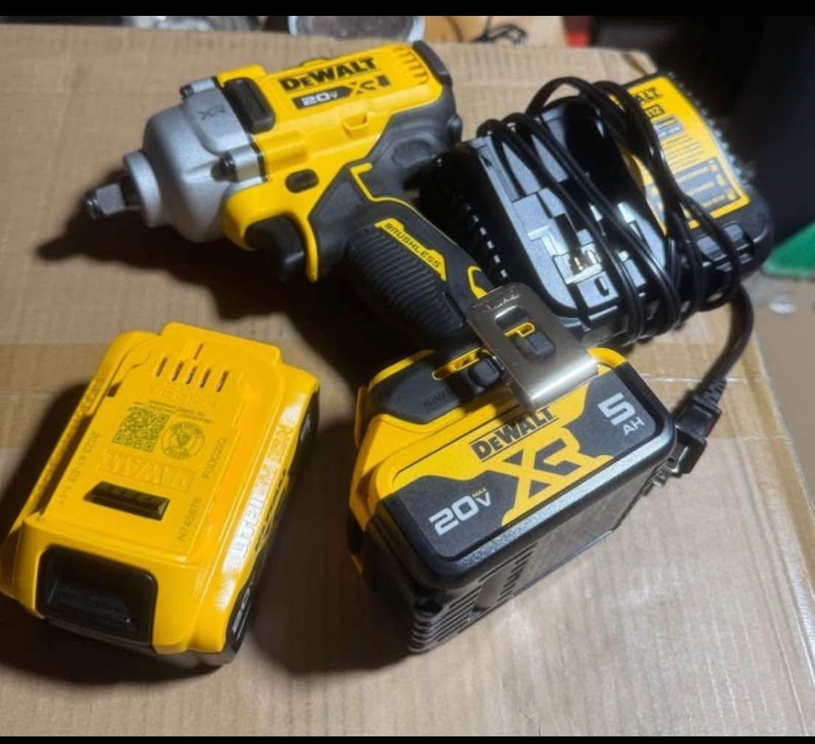 Dewalt 20v 1/2 impact with 4.0 n 5.0 batteries charger bag