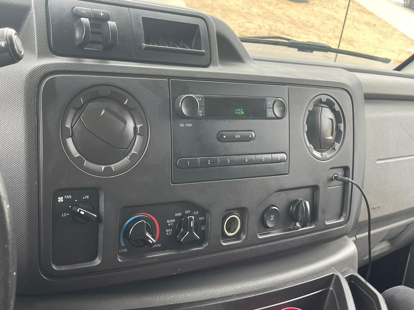 2012 Ford E-350