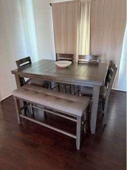 5ft - 4 char w/ Bench (table extends adds 1ft)