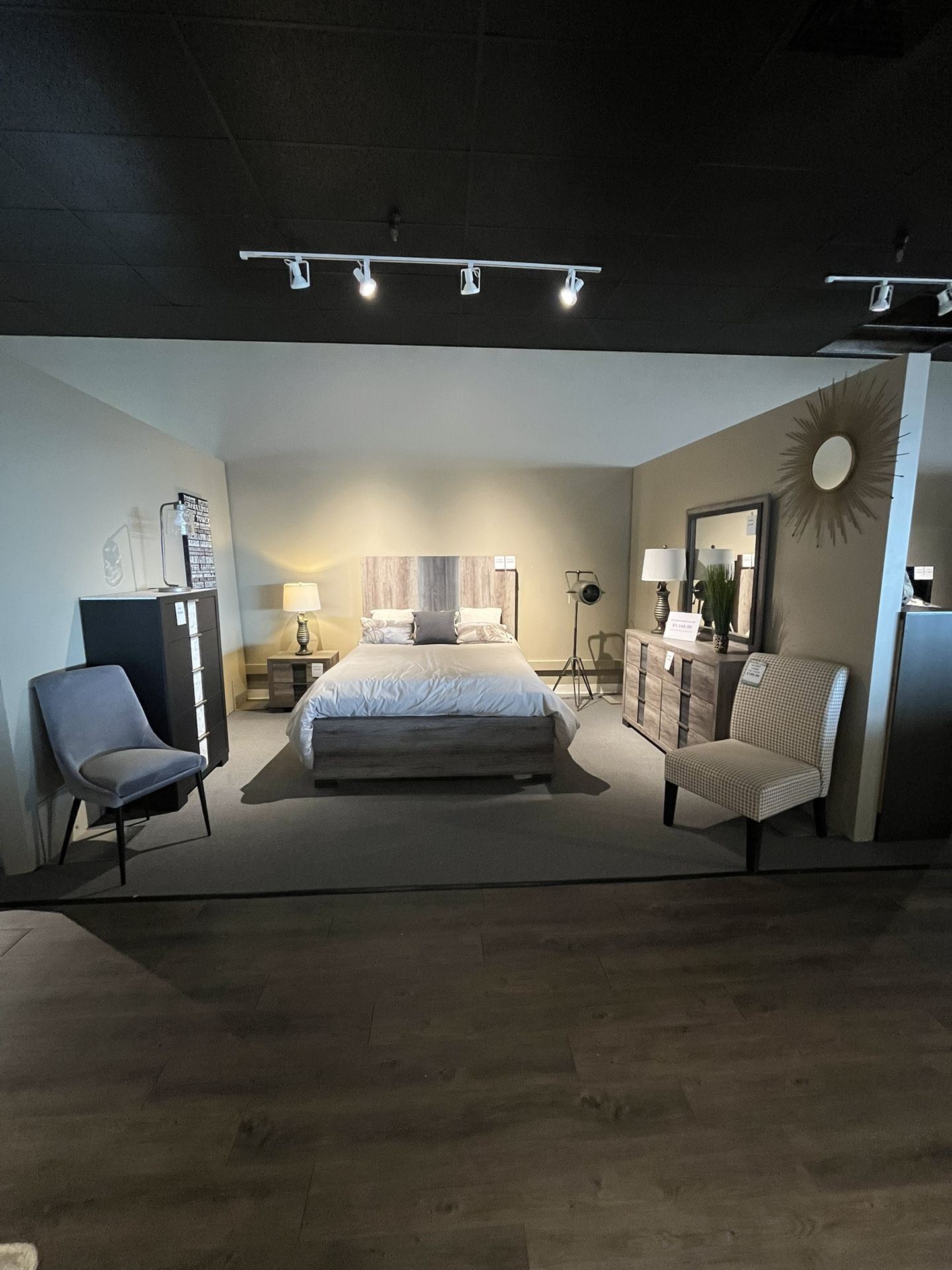 Grey 4PC Queen bedroom set