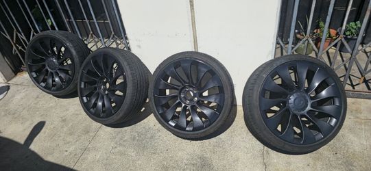 2022 Tesla Model 3 Performance 20” OEM Wheels + Tires + TPMS