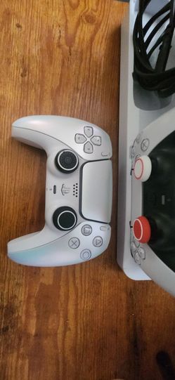 Ps5 2 controllers 1tb