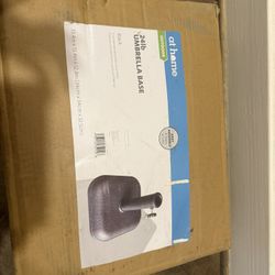 24 Lb Umbrella Base (black)