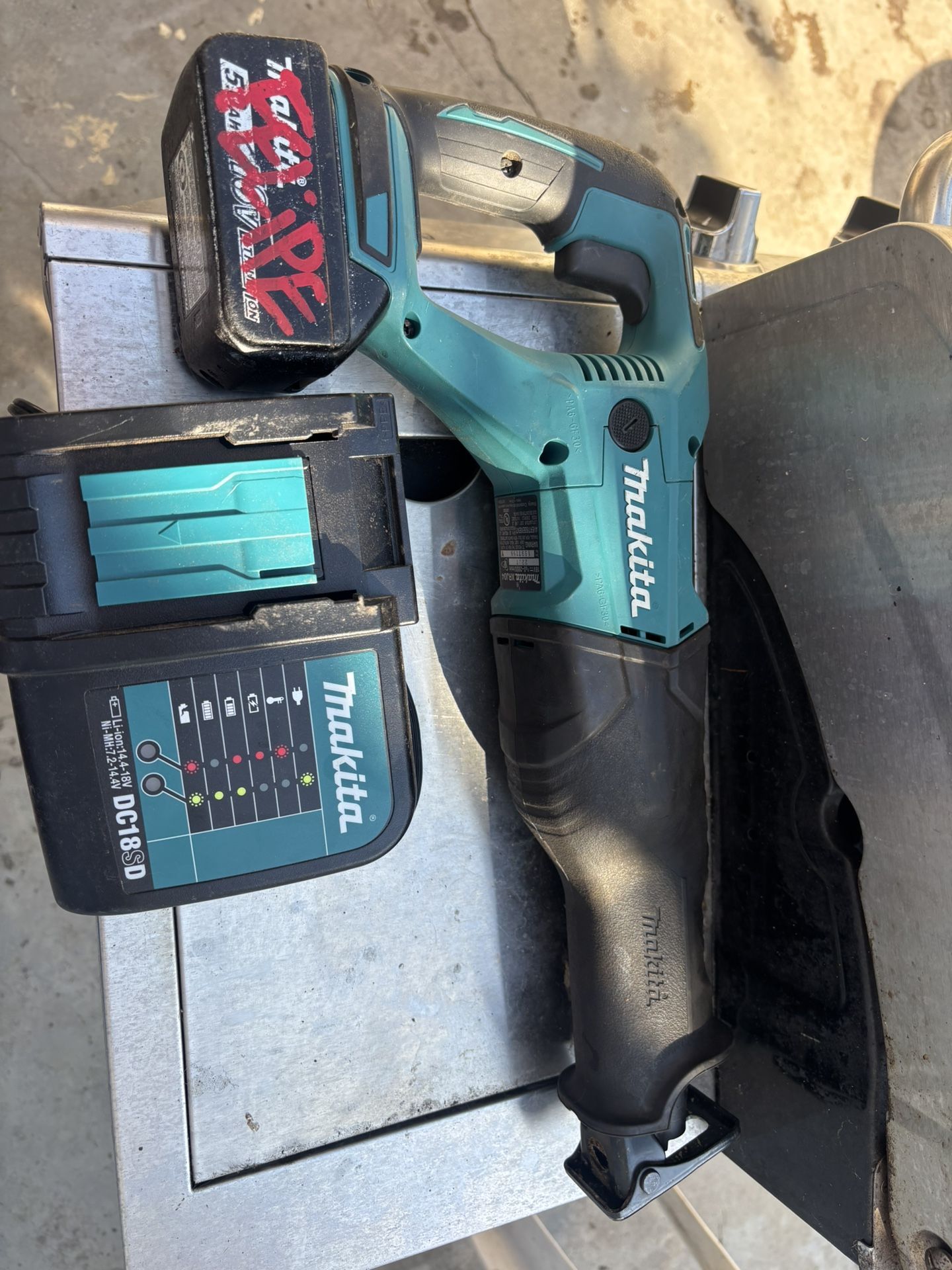 Makita Saw