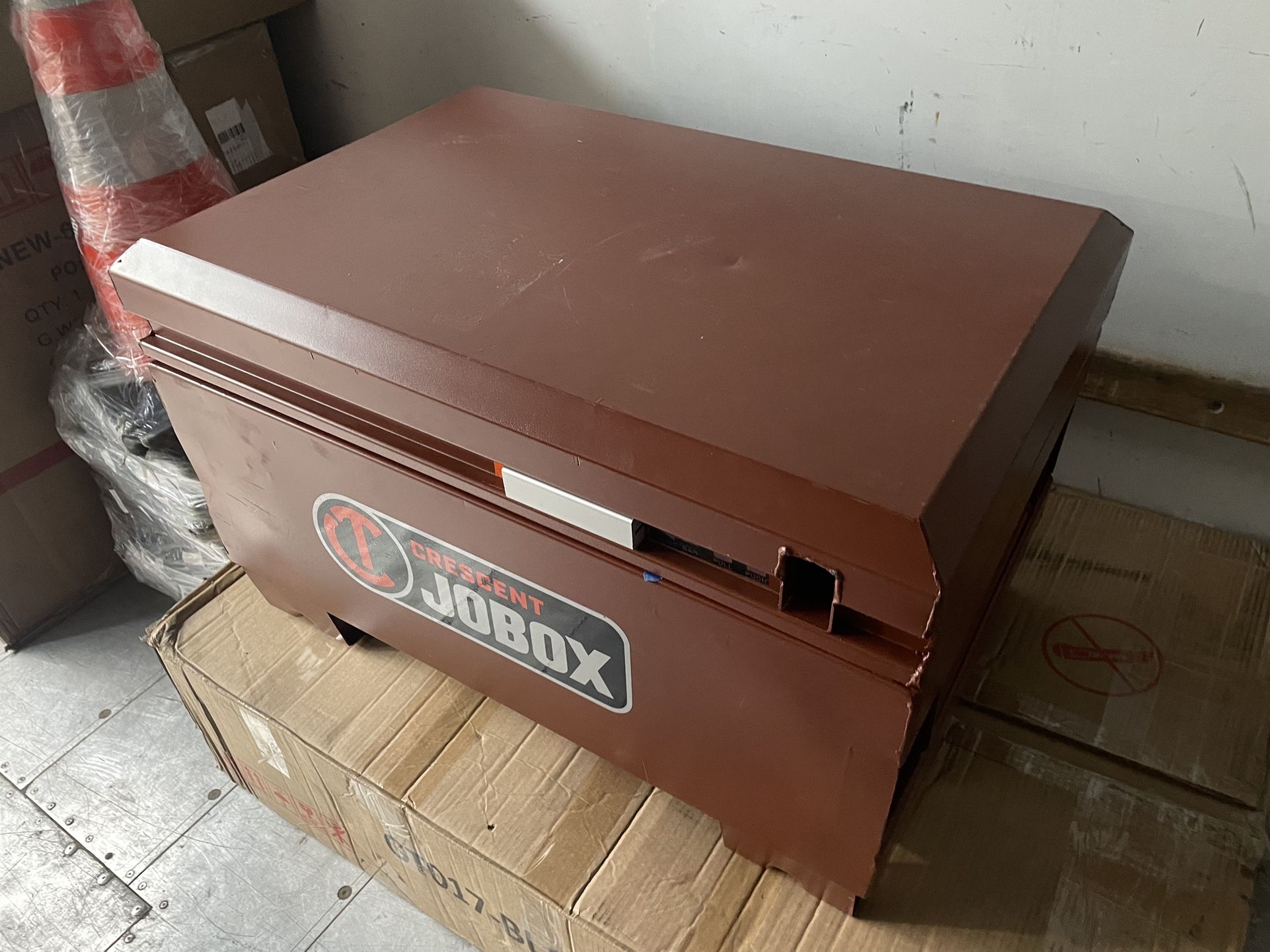 Crescent Jobox Heavy-Duty Chest, Brown, 30 in W x 20 in D x 19-3/4 in H