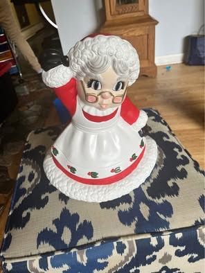 Atlantic Molds Ceramic Mrs Claus Statue Handmade Figurine