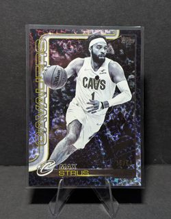 Max Strus SP numbered card