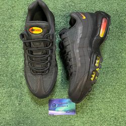 Nike Air max 95 anthracite opti yellow size 10men/11.5women