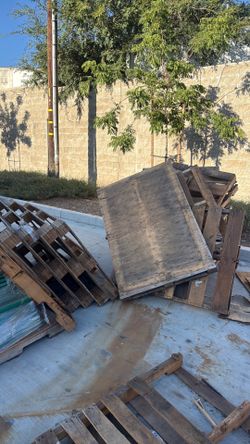 Free broken pallets