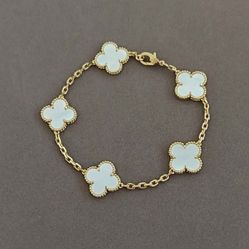 VCA Clover White Mother Of Pearl Unisex Bracelet 
