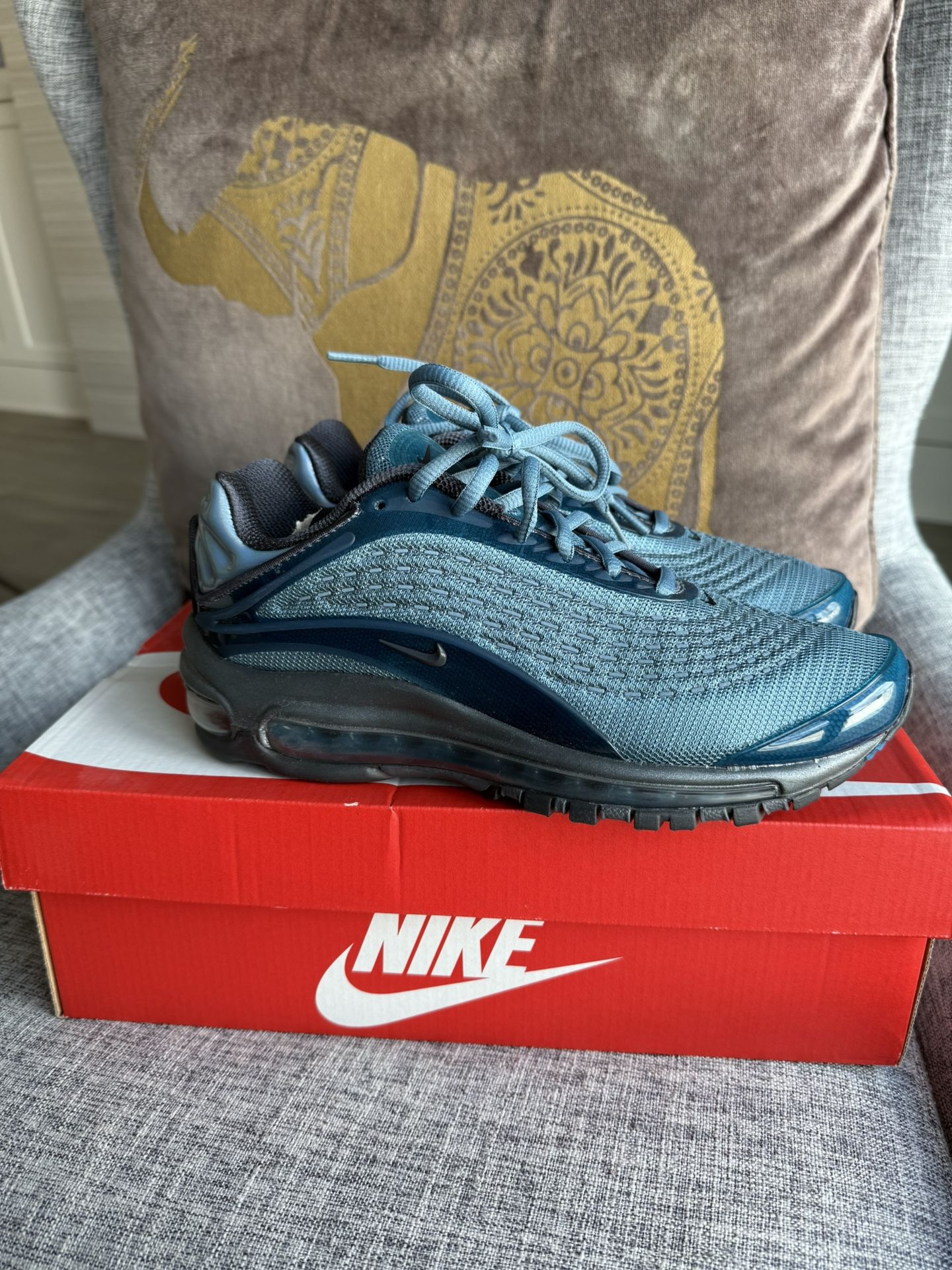 Nike Air Max Deluxe