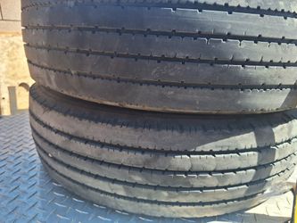 225x70x19.5 Still Have tread No Patches 5 Tires