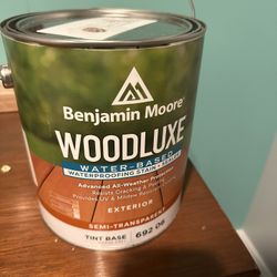 Benjamin Moore semi Transparent Deck Stains Unused