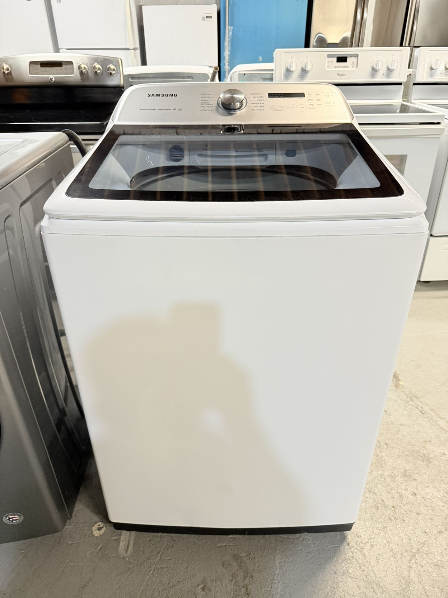SAMSUNG WASHING MACHINE WORKING PERFECTLY AL CLEAN 60 DAY OF WARRANTY
