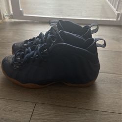 Navy Blue Gum Bottom Foams 