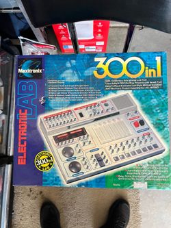300 in 1 Electronic Lab