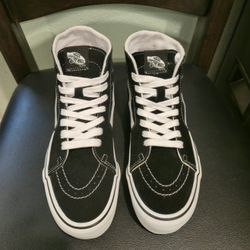 Womebs Vans-Sk8-Hi Tapered Platform Shoe Size 8