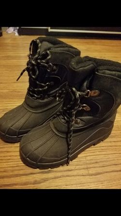 Snow boots