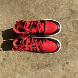 Air Jordan 1 Mid GS Red 