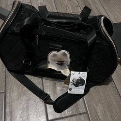 Pet Carrier Joan And David