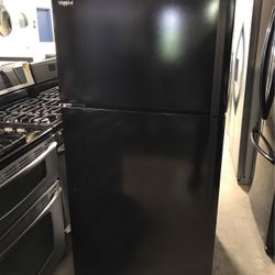 Whirlpool Refrigerator Top Freezer Black (hablo Espanol) 
