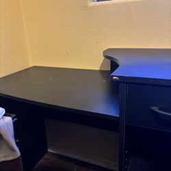 Desk/