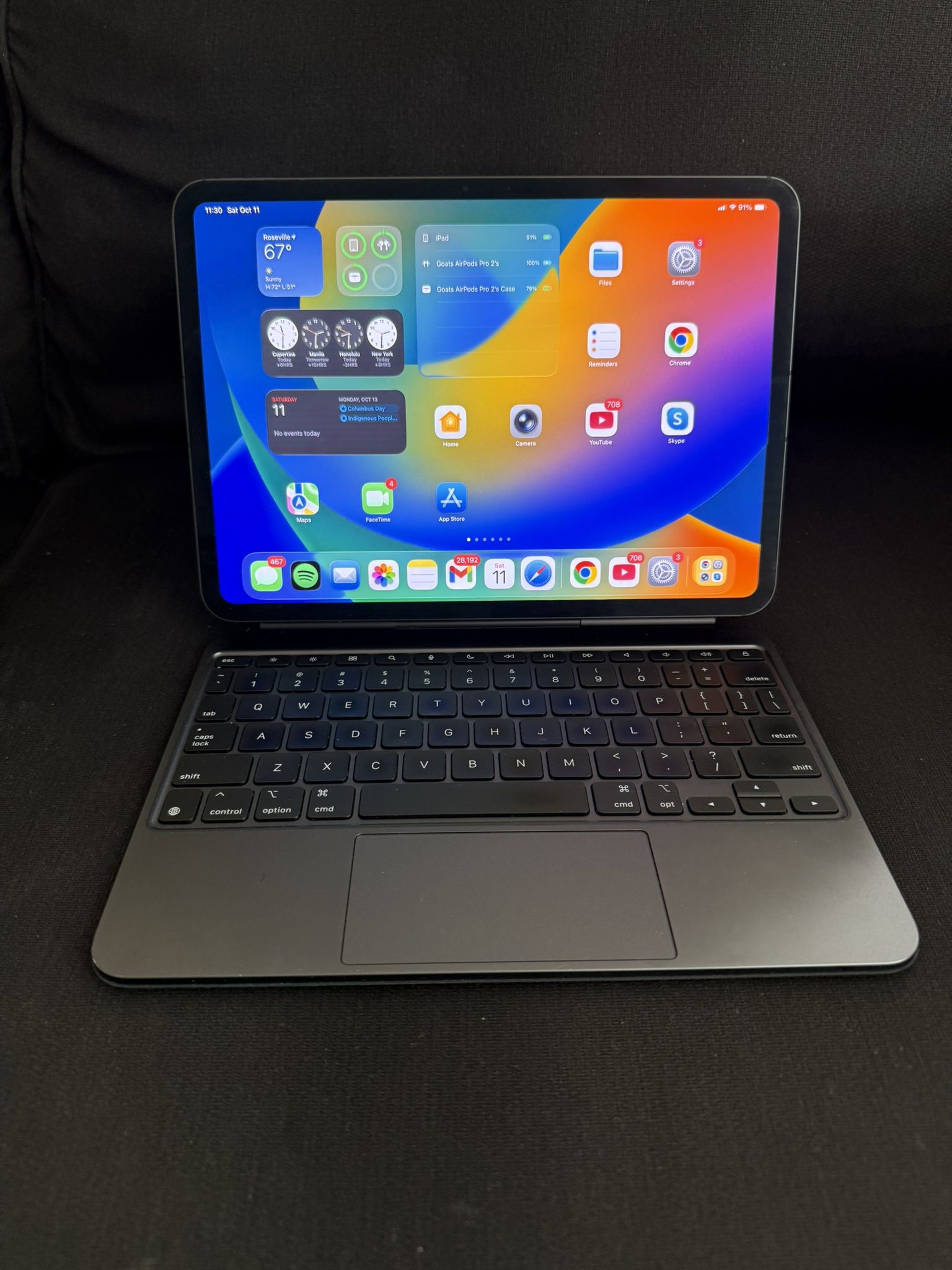 Apple iPad Pro M4 with Magic keyboard $475 