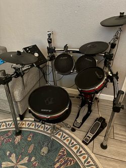 Alesis electric drum set kit Elise’s electric drum set kit