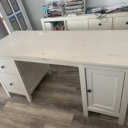 White Wood Desk