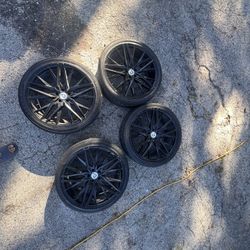 Pinnacle Stellar P106 Wheels Gloss Black 265/35R22