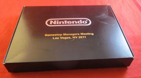 Nintendo GameStop Managers Meeting Las Vegas 2011 Limited Poker Set Sealed!