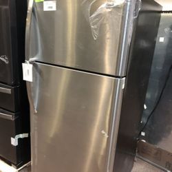 Frigidaire Top Freezer
