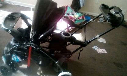 Sit and seat stroller retail price 240